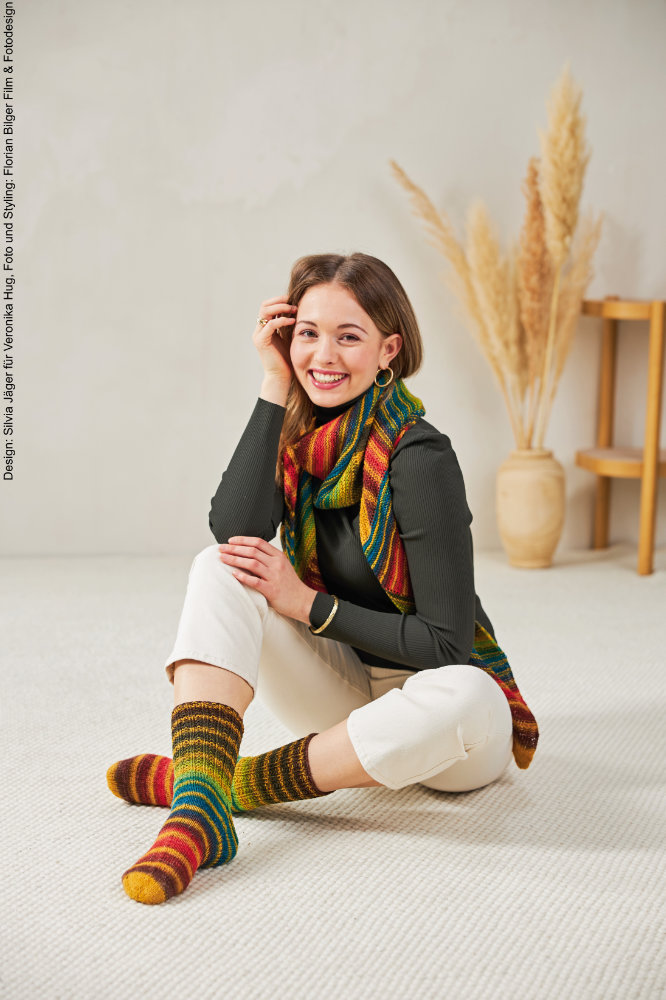 Schrägstreifen-Schal mit Socken | Anleitungsheft + Wolle Paint Socks  | Stricken | Veronika Hug, Woolly Hugs, Christophorus Verlag