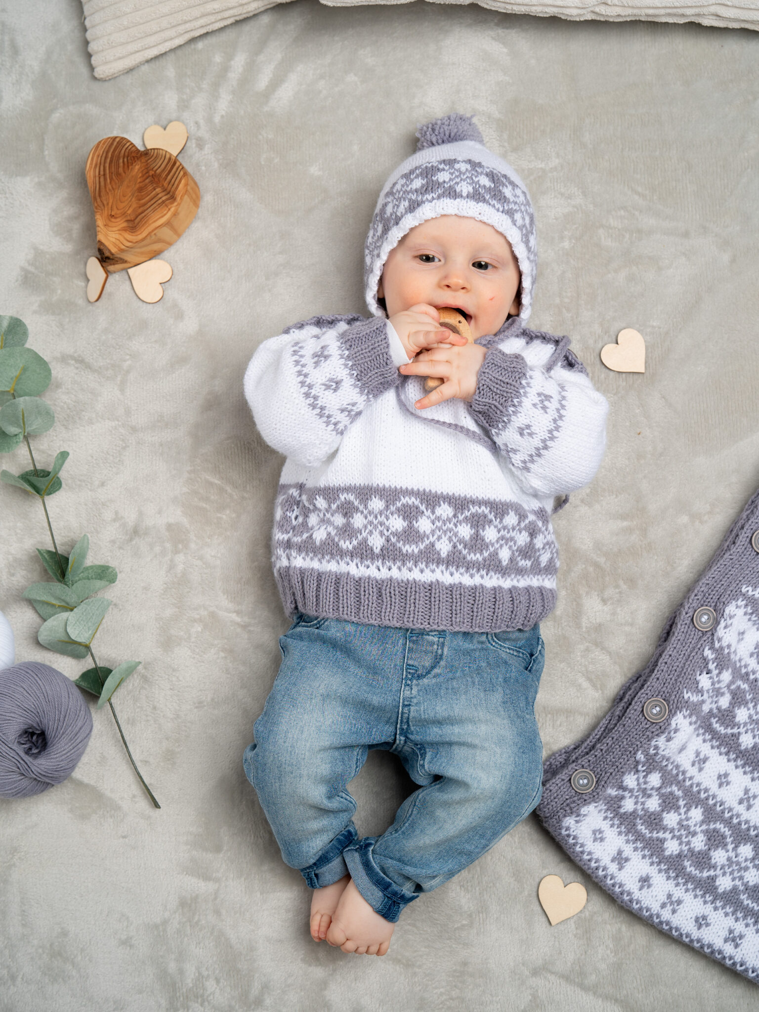 Pulli und Mütze mit Norwegermuster | Einzelanleitung + Wolle Baby Micro  | Stricken | Pro Lana