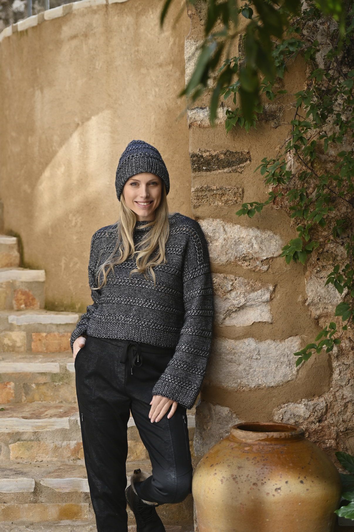 Kurzpullover und Mütze | Anleitungsheft + Wolle Gavia Linie 515  | Stricken | ONline