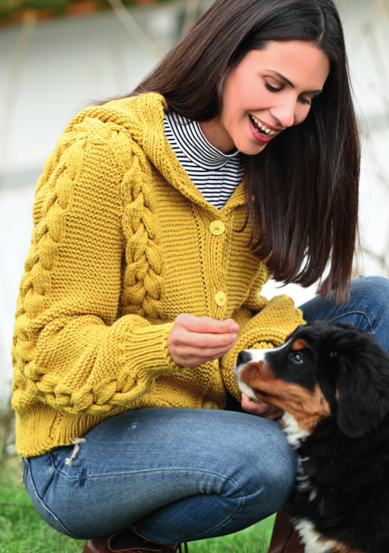 Jacke mit Zöpfen | Anleitungsheft + Wolle Cora Linie 20  | Stricken | ONline